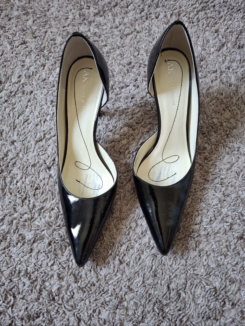 Anne Klein Black Patent Pointed Toe Pumps Size 7